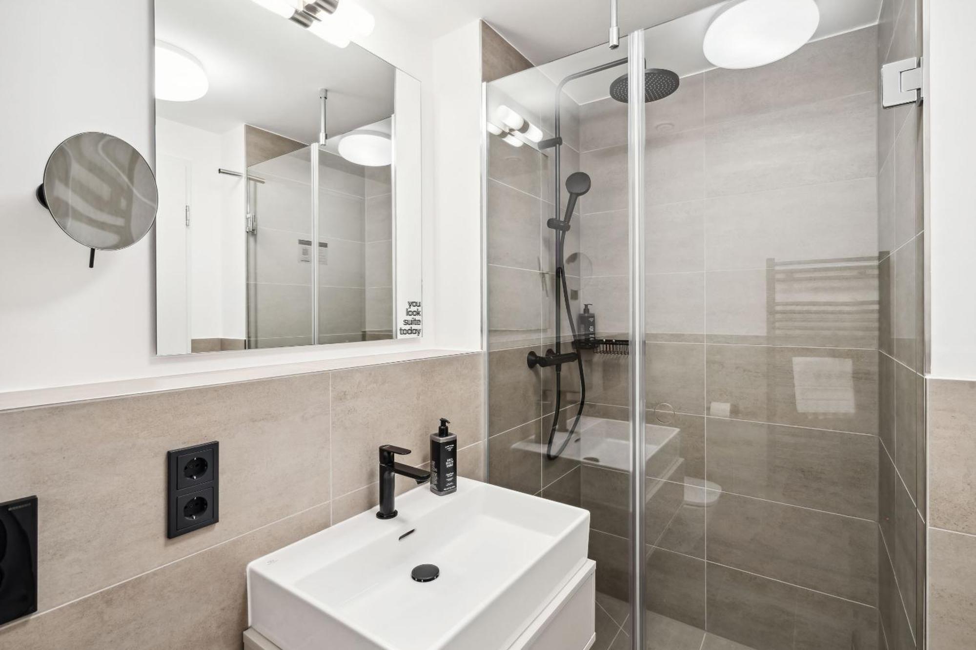 Limehome Sybelstr Appartamento Berlino